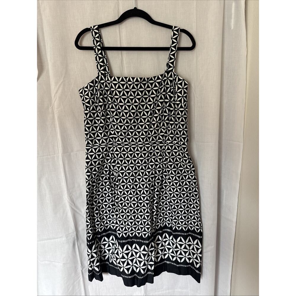 Karin Steven’s Size 16 Printed Dress